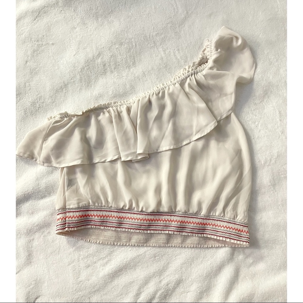 Shoulder Top ✨
